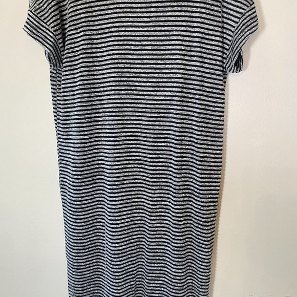 Nordstrom Lush Midi Knit Dress in Grey and Black Stripe - Picture 5 of 9
